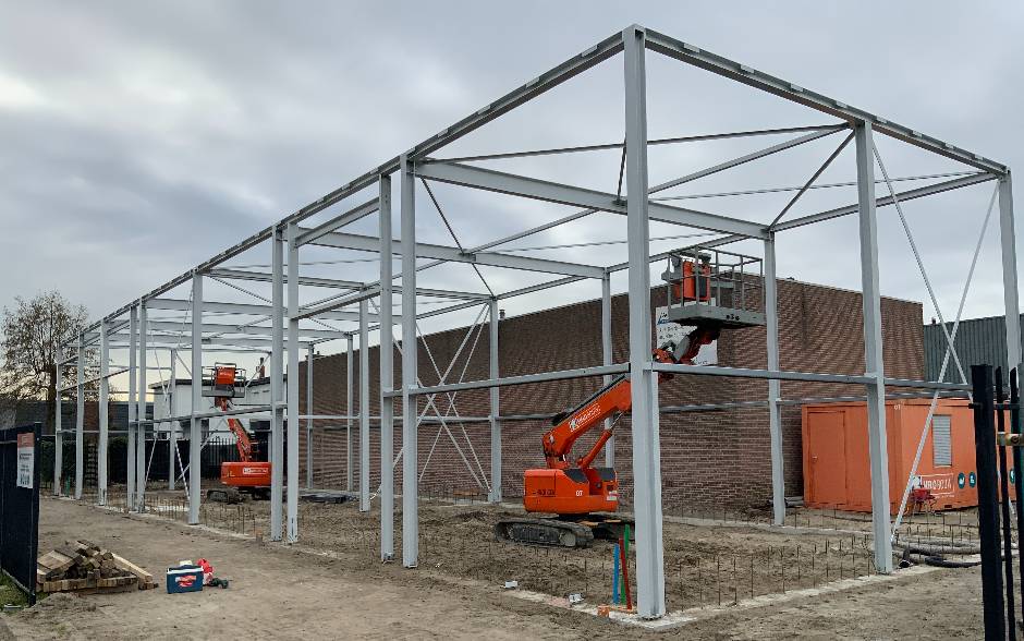 Bouwen bedrijfsgebouw Uitgeest